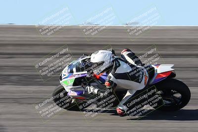 media/Jan-16-2026-CVMA Friday Practice (Fri) [[6f2bf47531]]/3-Racer 2/Session 2 Bowl Entry Pans/